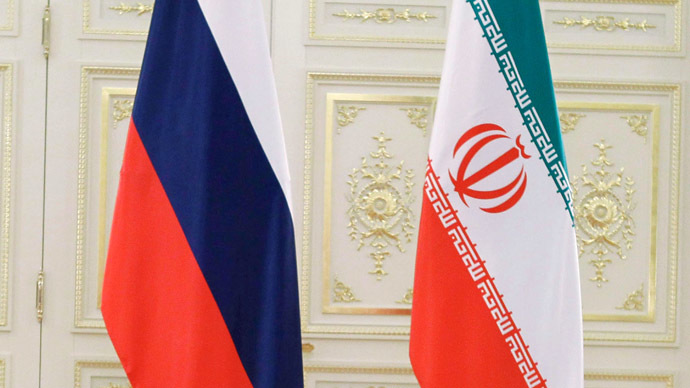 Banderas de Rusia e Iran